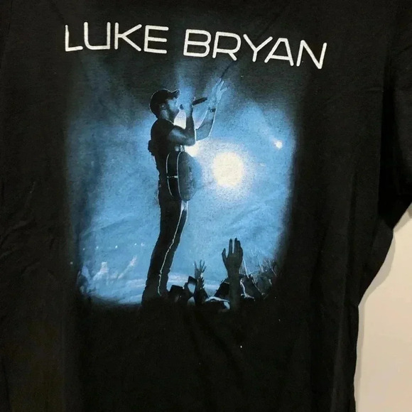 Ladies Luke Bryan Kill The Lights Concert T-Shirt - Picture 3 of 4